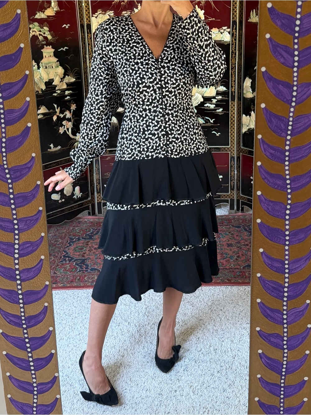 Vintage 80s silk b&w bow print ruffled dress